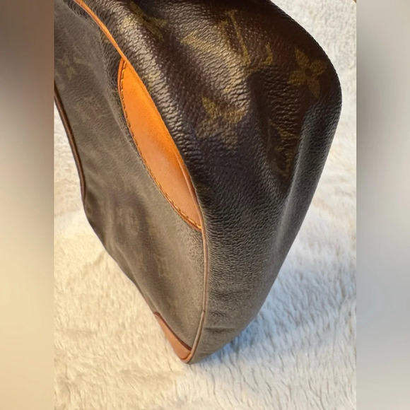 EUC Vintage 1989 Louis Vuitton Monogram Compiegne 28 - Picture 6 of 12